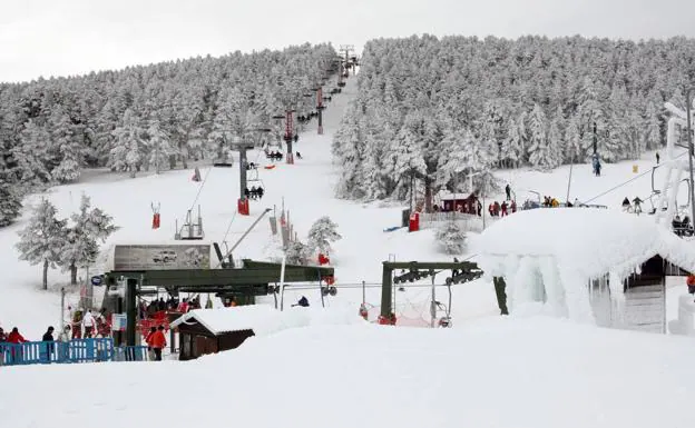 Apertura inminente de las dos estaciones de esquí más cercanas a la Comunitat