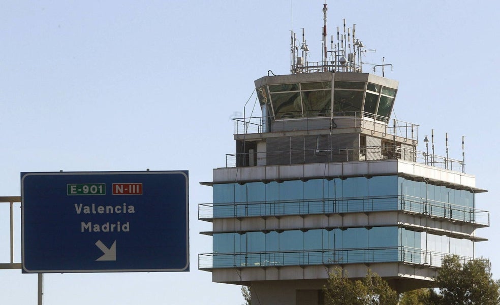 Los controladores aéreos de la Comunitat convocan huelga en enero y febrero