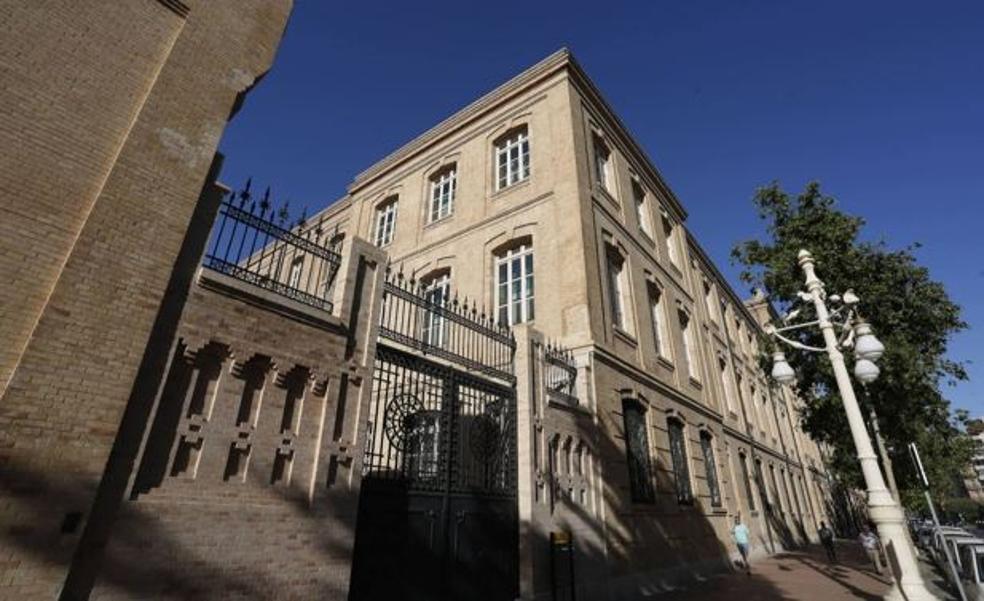 Ribó busca un acuerdo con la empresa pero recurre la sentencia del plan de Tabacalera