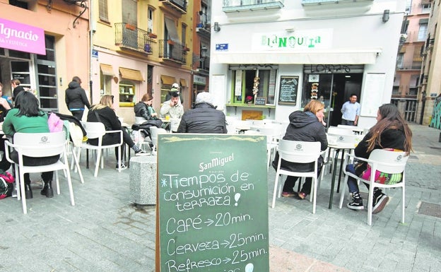 Prohibido apalancarse en los bares de Valencia