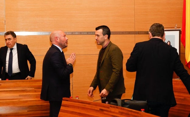 PSPV y Compromís se alían para impedir que se investigue Azud en la Diputación