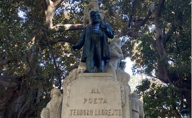 La escultura dedicada a Teodoro Llorente, como nueva