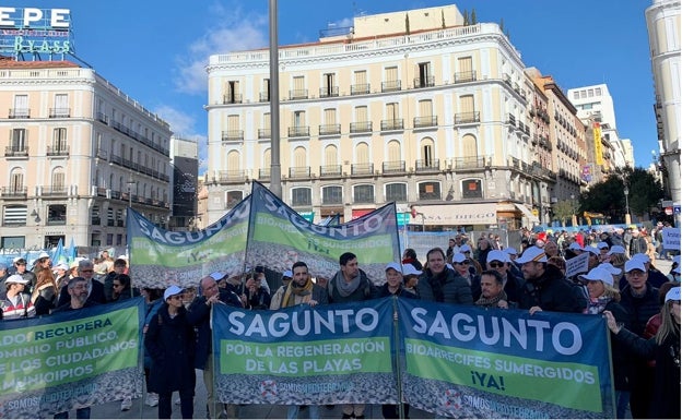 Numerosa concentración en Madrid en defensa del litoral mediterráneo