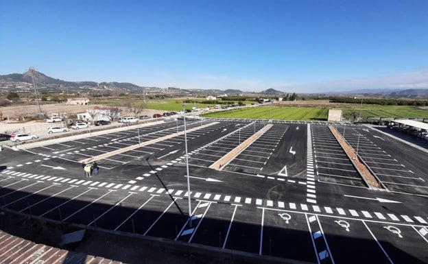 El hospital de Xàtiva contará desde este miércoles con 177 plazas de aparcamiento más