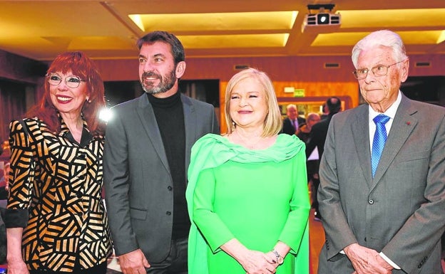 Antonio Llombart, Arturo Valls y Amparo Chordá se llevan los premios del Ateneo