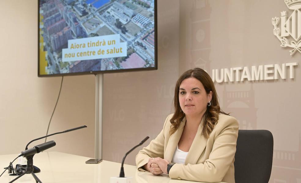 Gómez anuncia un nuevo centro de salud para el barrio de Ayora, sin fechas, a cuatro meses de las elecciones