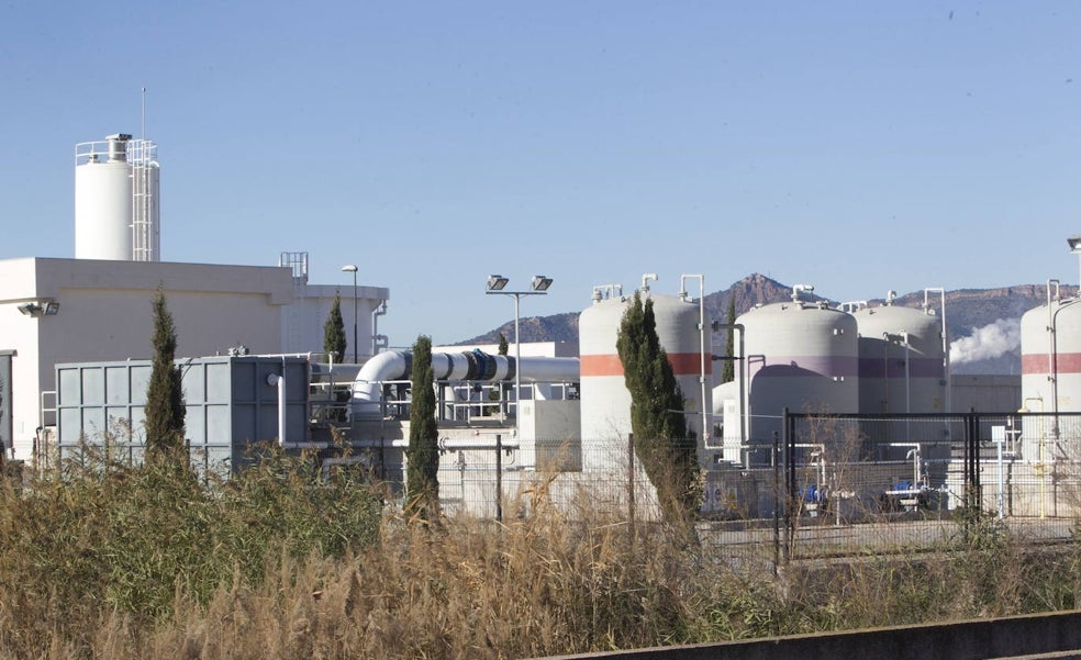 El Gobierno apuesta por el agua desalada con las plantas a un tercio de su capacidad