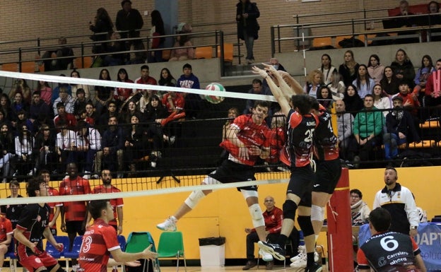 Victoria para el equipo masculino del Xàtiva voleibol en la Superliga 2