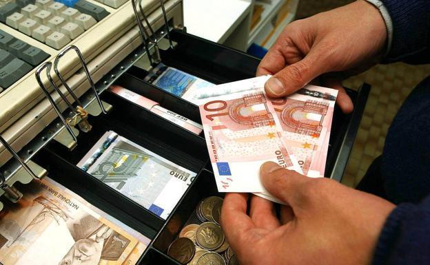 El aviso de Hacienda sobre las multas por los pagos con dinero en efectivo