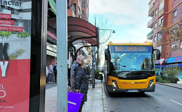 Un servicio lanzadera une Xirivella con la estación de metro de Faitanar