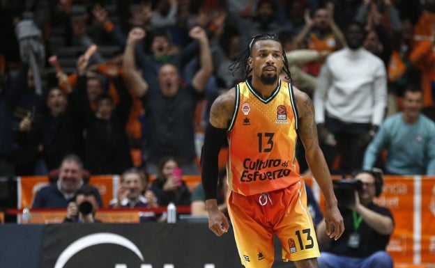 Evans desata la locura en una Fonteta que es de Top 8 tras la victoria del Valencia Basket