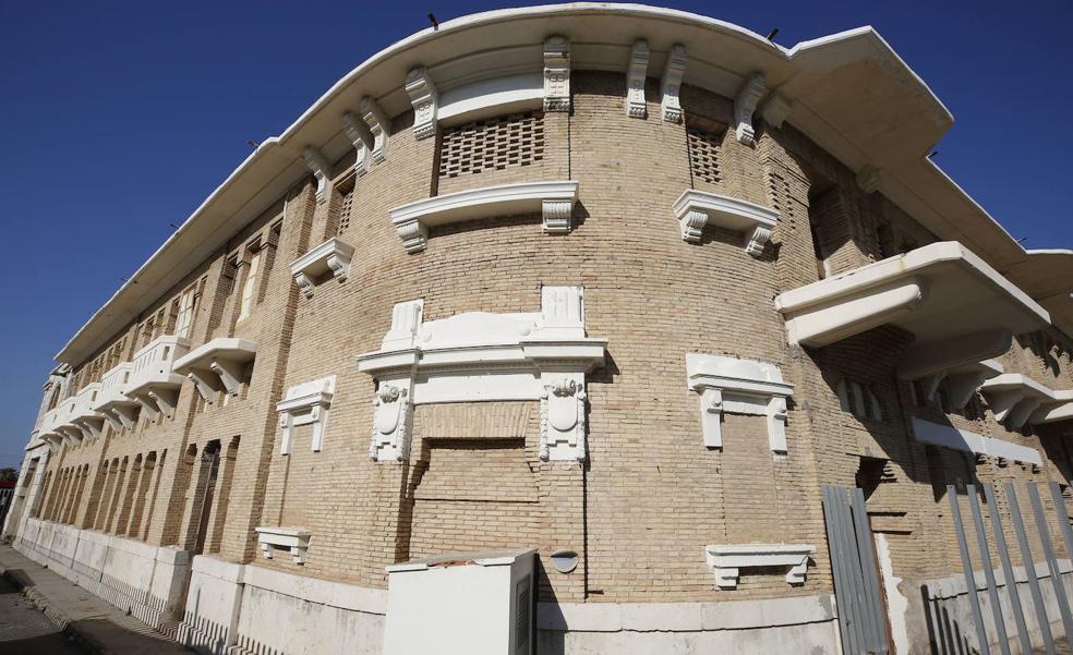 Las ofertas para el centro de datos en los Docks prevén hasta 590 empleos y 45 millones en obras