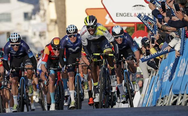 Calles cortadas este domingo en Valencia por la llegada de la Volta ciclista a la Comunitat