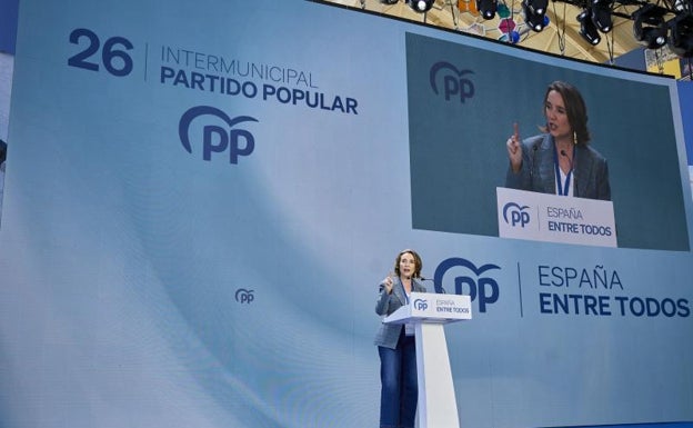 Rajoy y Aznar suman fuerzas en Valencia para impulsar a Feijóo hacia la presidencia ante un PP eufórico