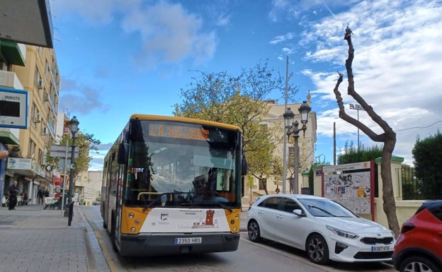 Los usuarios del autobús municipal de Paterna aumentan un 62% en un mes con la gratuidad del servicio