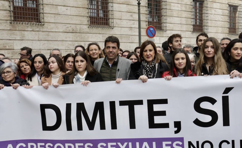 Mazón pide la reforma de la ley 'sólo sí es sí' y la dimisión de Montero