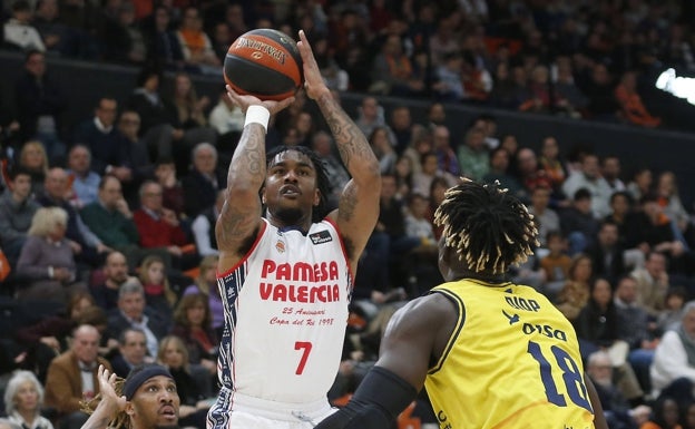 El Valencia Basket tumba al Gran Canaria con otra exhibición de Jones (82-76)