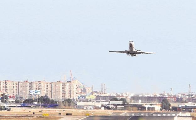 El PP de Aldaia propone impulsar un registro del Plan de Aislamiento Acústico por el ruido del aeropuerto