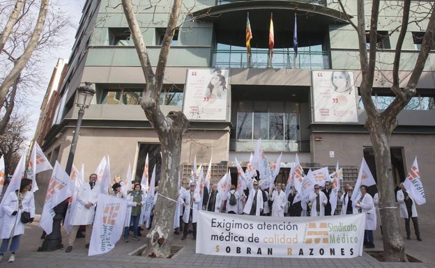 La huelga de los médicos valencianos sigue en pie