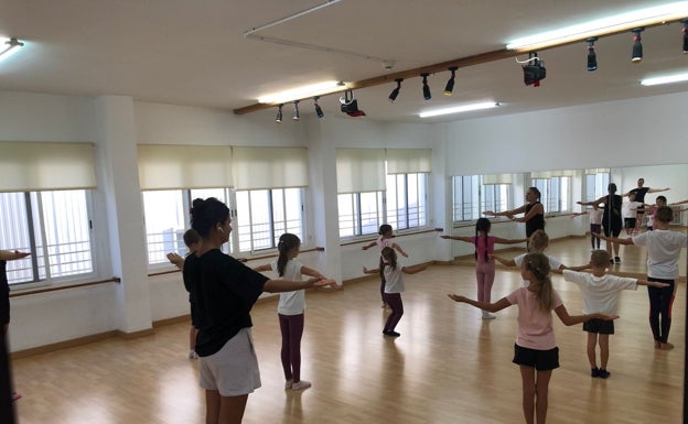 Los refugiados ucranianos de Dénia saldrán a la calle al cumplirse un año del inicio de la guerra