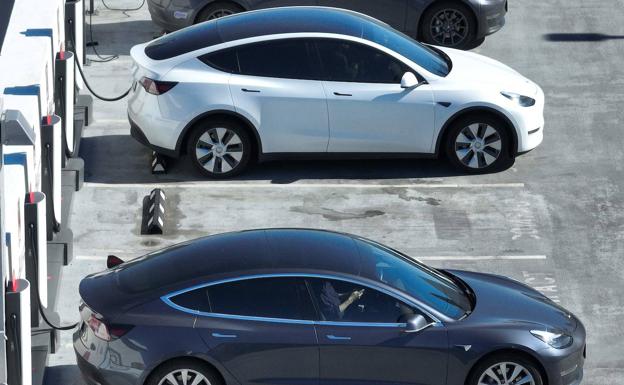 Tesla llama a revisión a 362.758 coches por un defecto que puede provocar que sean impredecibles