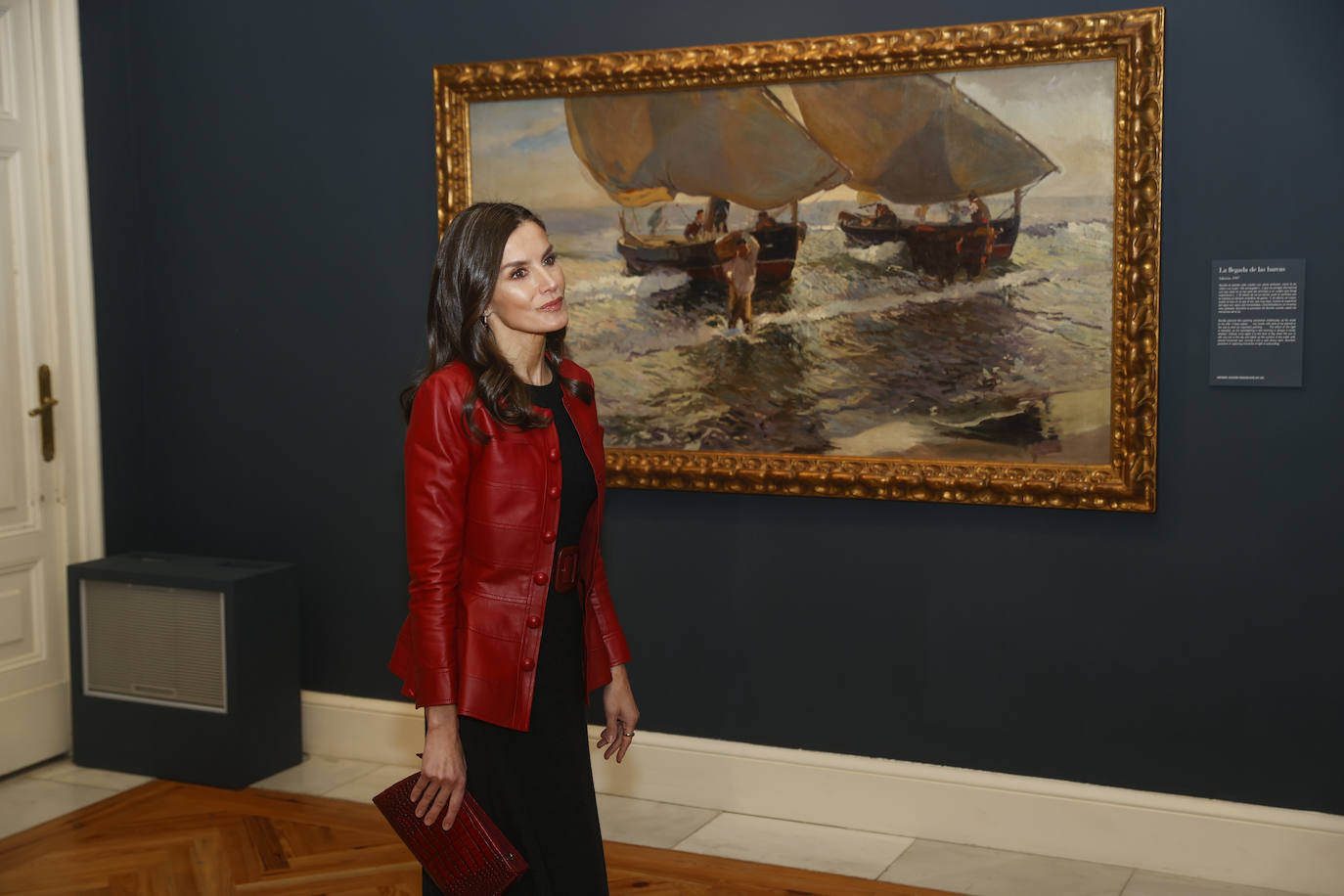 Los Reyes inauguran la exposición de Sorolla: Letizia vuelve a apostar por el cuero