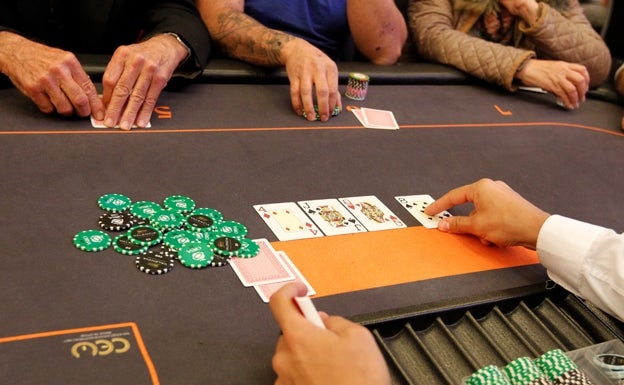 La autodenuncia, el último recurso contra la ludopatía: «Me prohíbo ir al casino»