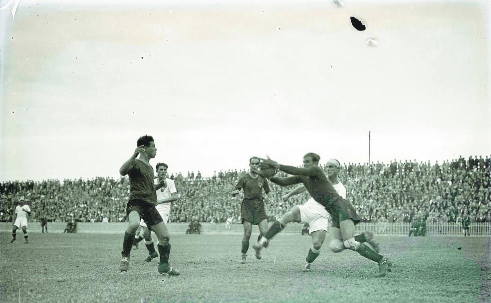 La huella de la guerra en Mestalla