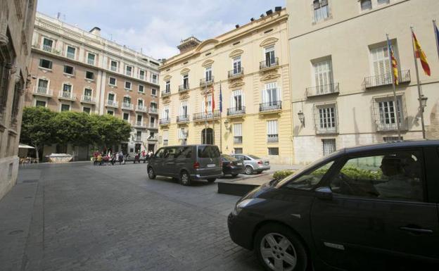 La céntrica plaza de Valencia que se convierte en un estudio de radio este sábado