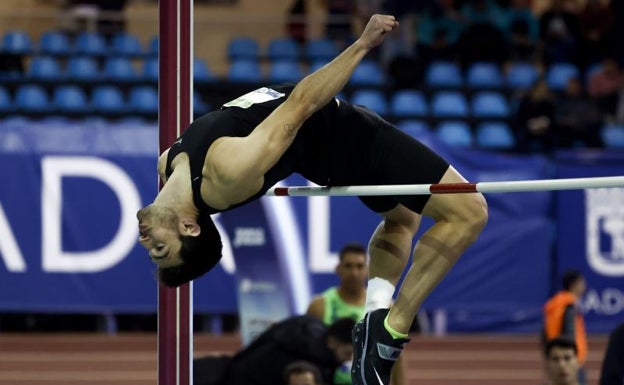 El valenciano Jorge Ureña perfila otro título nacional tras un año sin competir