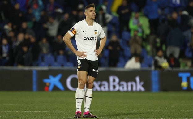 La promesa de Paulista a la afición del Valencia tras la derrota ante el Getafe