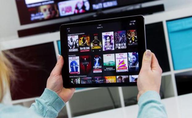 ¿Cuánto dinero cuesta dejar Netflix? Las tarifas de HBO, Movistar +, Amazon Prime o SkyShowTime para 'robar' usuarios cabreados