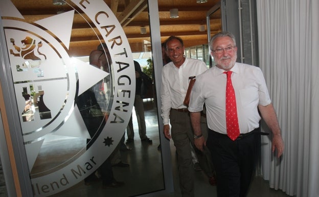 El exministro valenciano Bernat Soria, juzgado por donar bienes a sus hijas para eludir una deuda