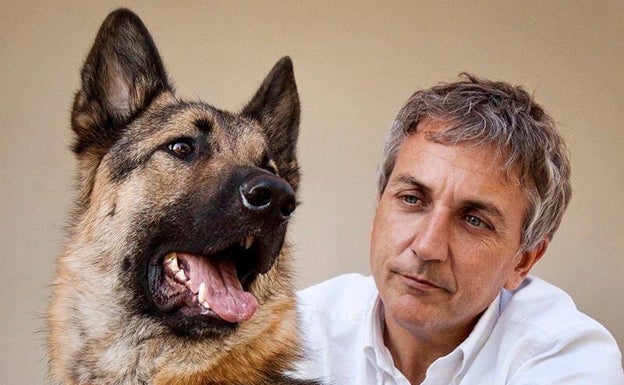 Raúl Mérida: «La nueva ley desprotege a los animales, fomenta el abandono y deja a muchos perros fuera»