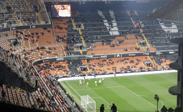 ¿Puedo ir con silbato a Mestalla?