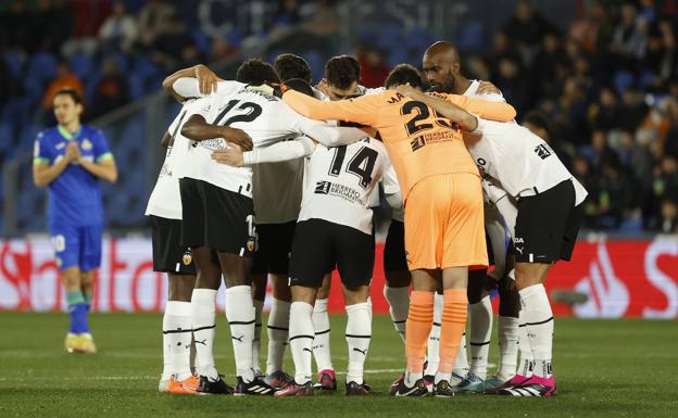 Valencia - Real Sociedad: horario y dónde ver en TV el segundo partido de Baraja como técnico valencianista