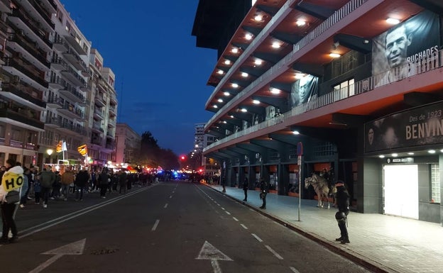 ¿Por qué el autobús del Valencia no entró por la Avenida de Suecia?