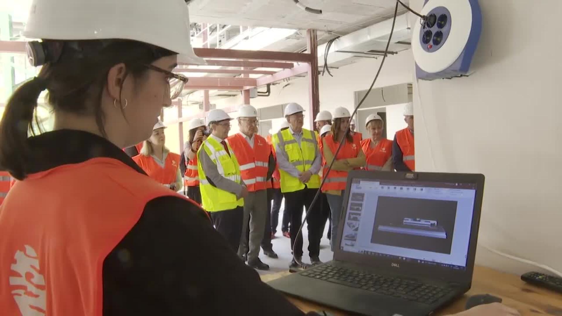 Representantes políticos visitan las obras del nuevo centro de salud de Malilla