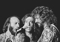 Los Bee Gees, durante una actuación. / Phil Sandlin (Ap)/