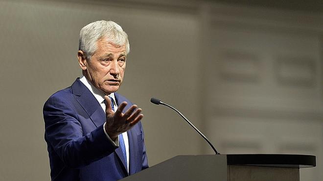 Hagel se muestra «abierto» a permitir que los transexuales se unan al Ejército