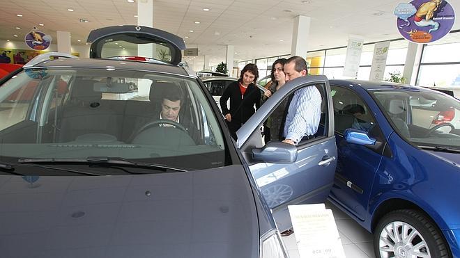 El sector del automóvil eleva hasta 850.000 su previsión de ventas para este año