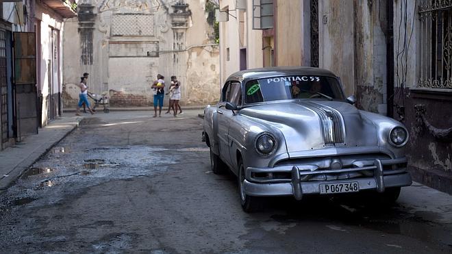 Cuba vende 50 vehículos y cuatro motocicletas en el primer semestre del año