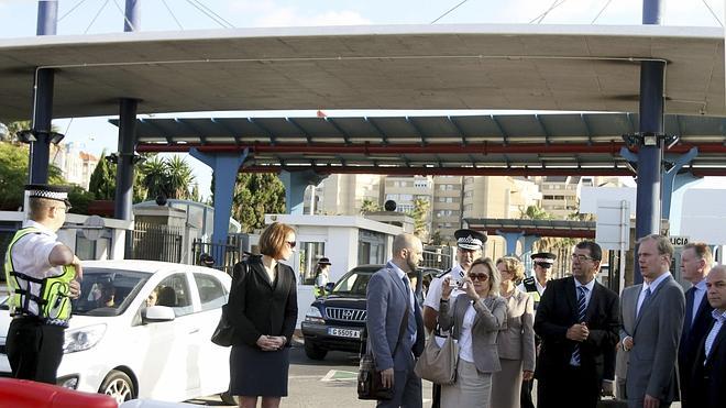 La misión de la UE pide a España y Reino Unido «diálogo» sobre Gibraltar