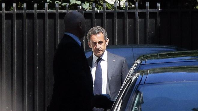 Seis de cada diez franceses no quieren que Sarkozy vuelva a la política