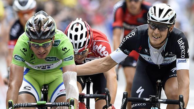 Trentin arrebata la victoria a Sagan