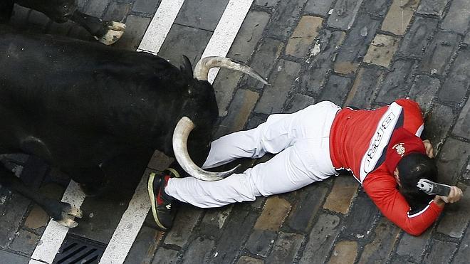 Una joven de Ontinyent, herida en el quinto encierro de San Fermín
