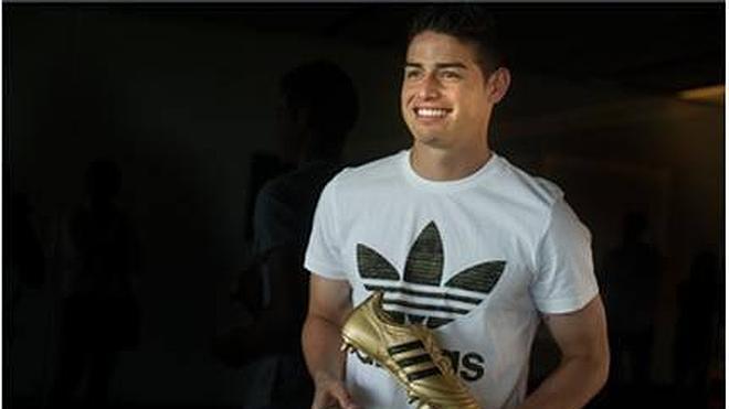 James recibe la Bota de Oro del Mundial