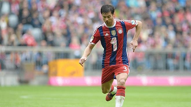 Xabi Alonso tranquiliza a Guardiola