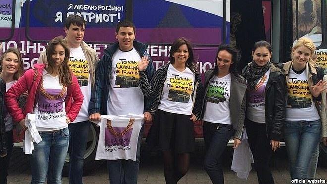 Sanciones, culto a Putin, amenaza nuclear y camisetas