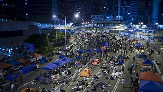 Los paraguas vuelven a abrirse en Hong Kong